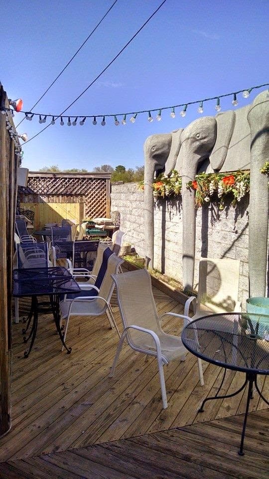 Grumpy's Too Neighborhood Bar & Grill photo 2