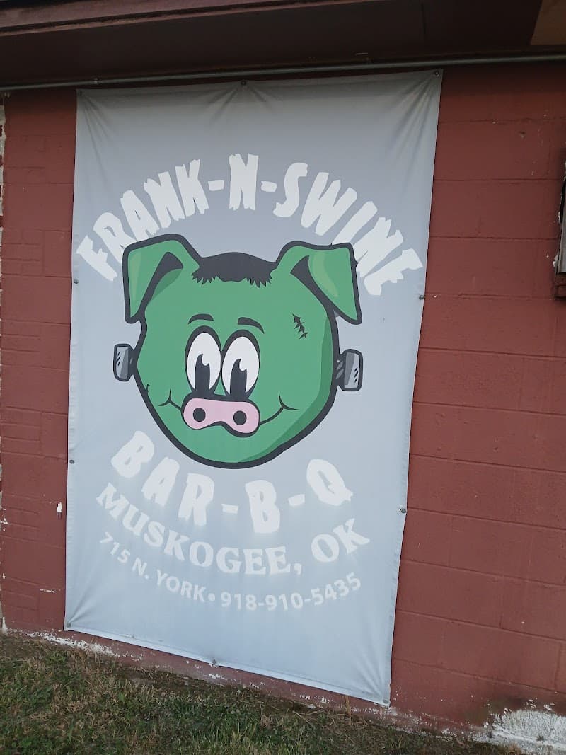 Frank-n-swine photo 5