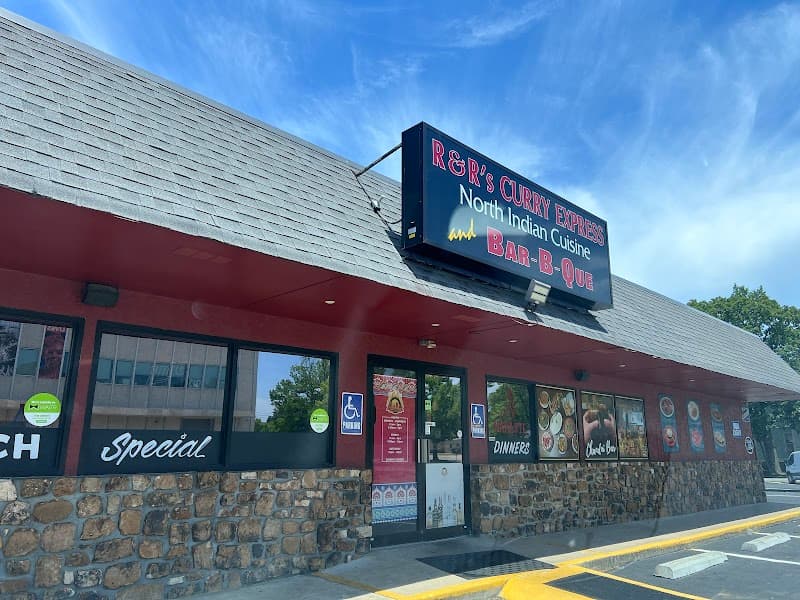 R & R's Curry Express photo 2