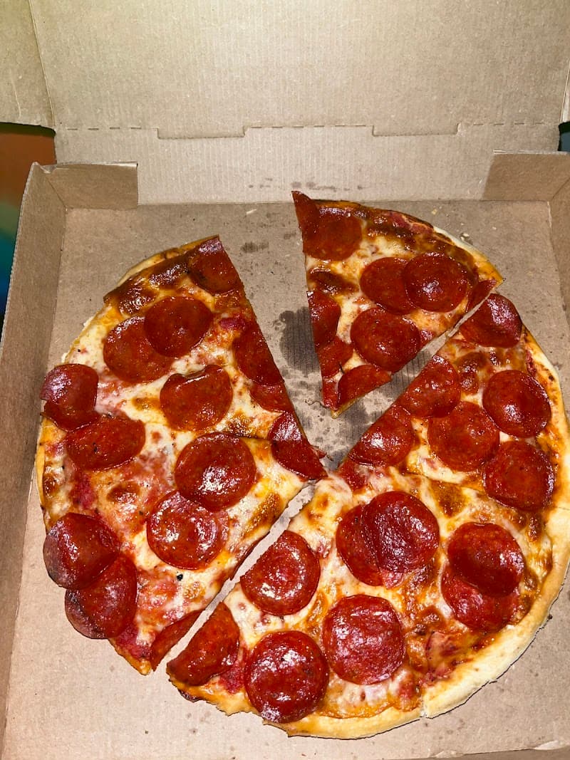 Pizza Parlour Van Buren photo 5