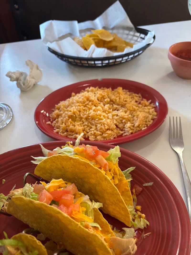 La Familia Tex-Mex photo 4