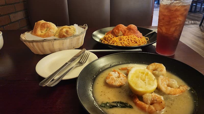 Napolis Italian Restaurant photo 4