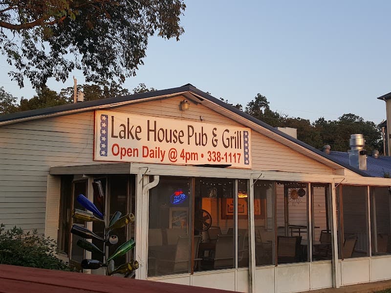 The Lake House photo 1