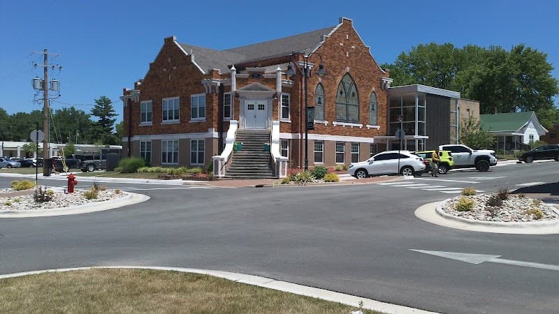 Ozark Square photo 2