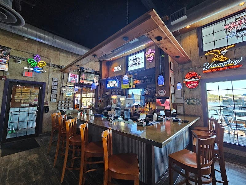 Shorty Pants Lakeside Cajun Restaurant & Marina photo 1