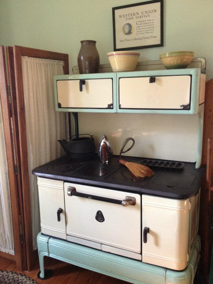 The Thompson House photo 4