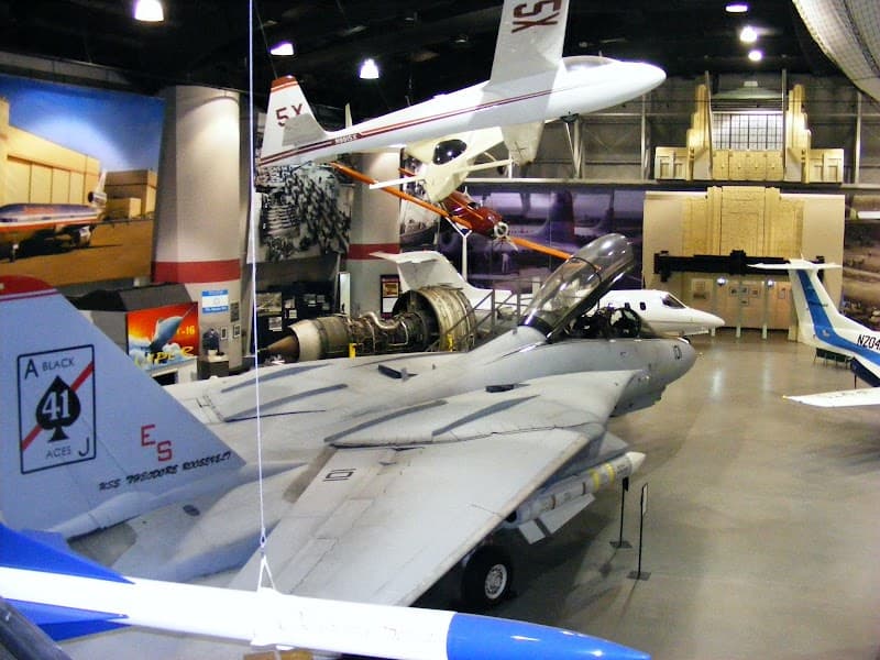 Tulsa Air and Space Museum photo 4