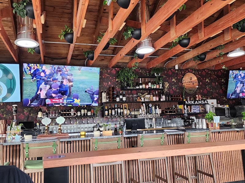 Botanical at 8th & A photo 5