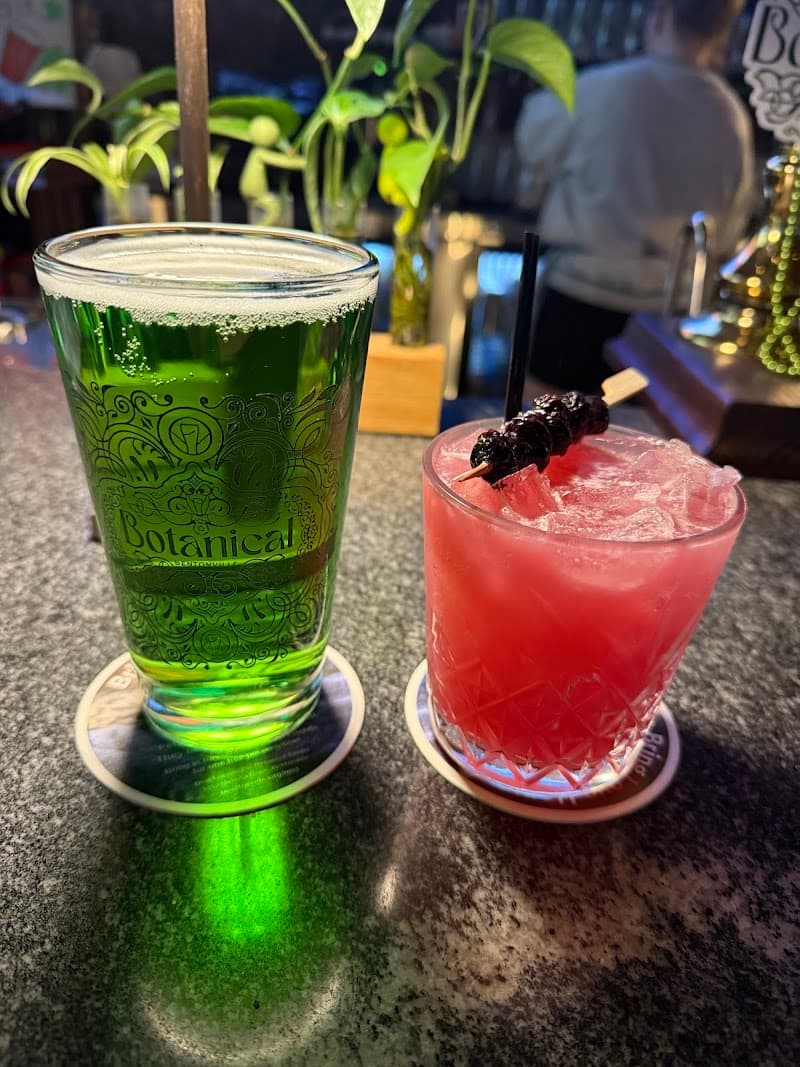 Botanical at 8th & A photo 6