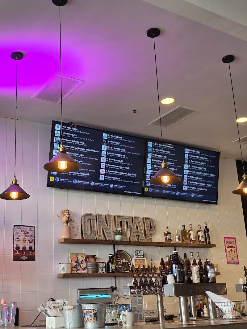 Seven Arrows Taproom - Branson Landing photo 6