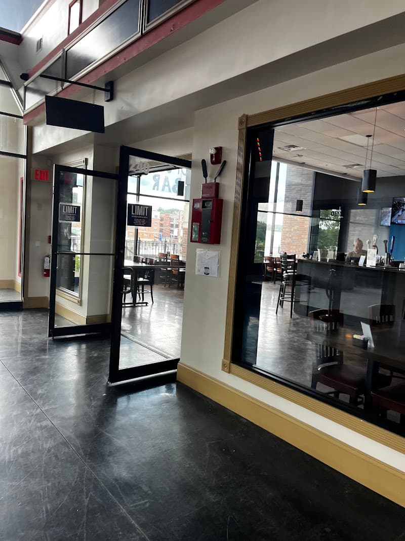 Limit Sports Bar & Grill photo 1