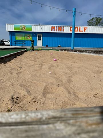 Ralphs mini island golf photo 5