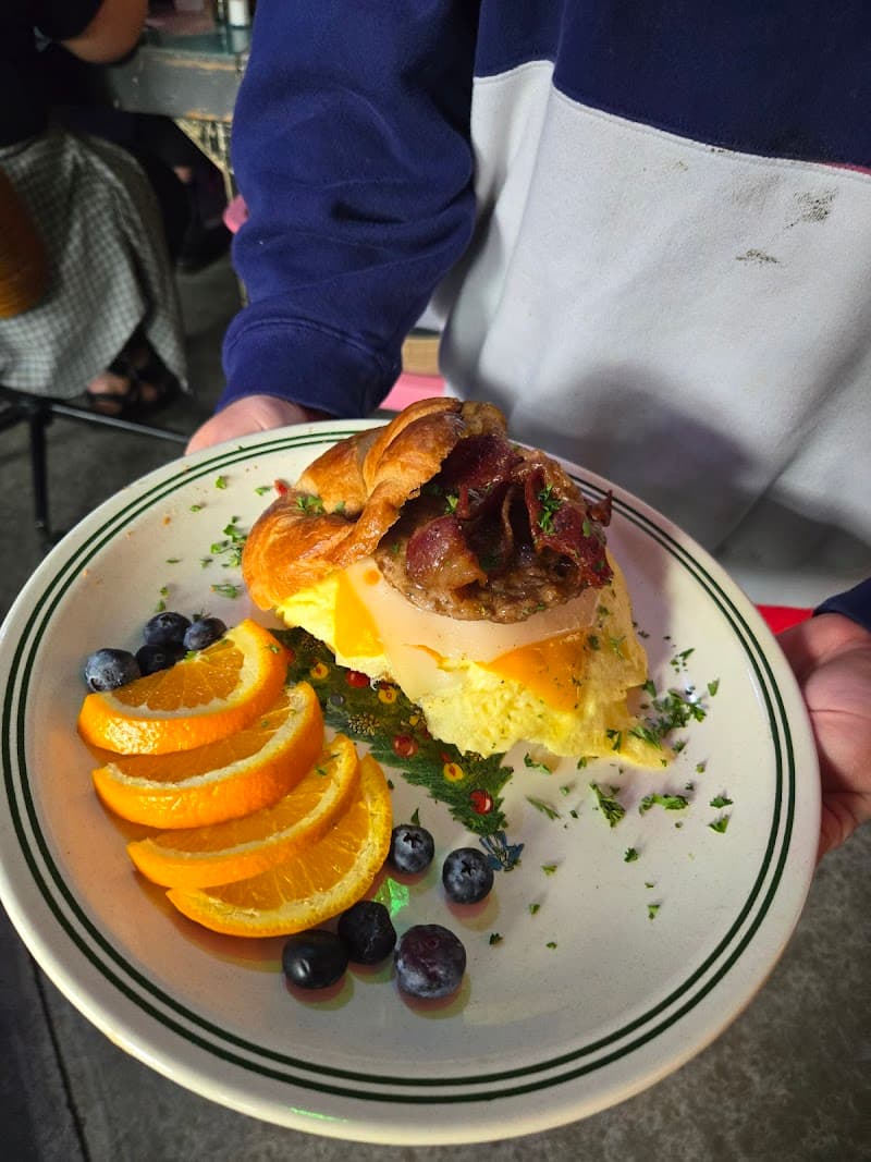 Nomads Trailside photo 5