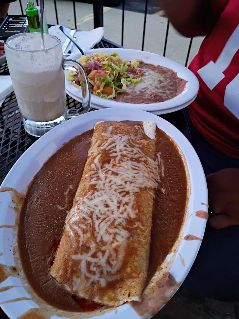 George's Family Restaurant photo 4