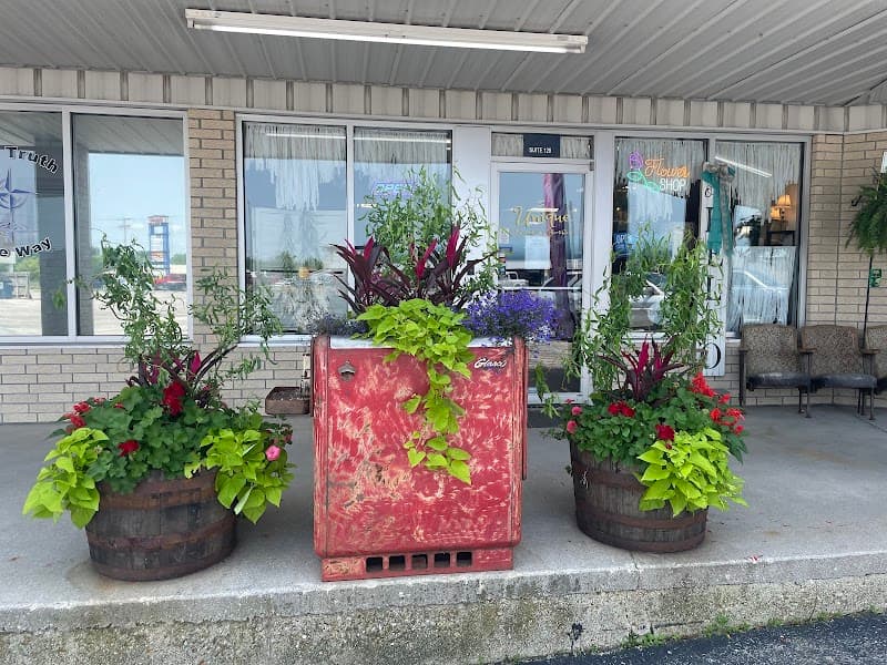 Unique Antiques & Gift Shop photo 3