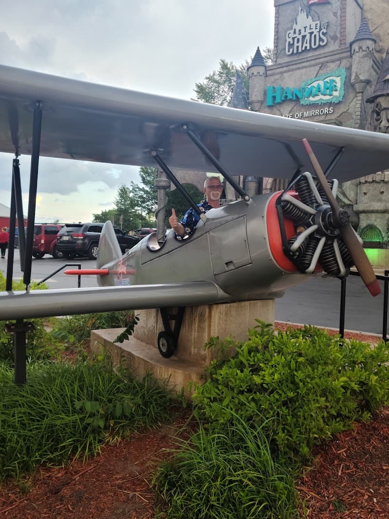 Hannah's Maze of Mirrors photo 3