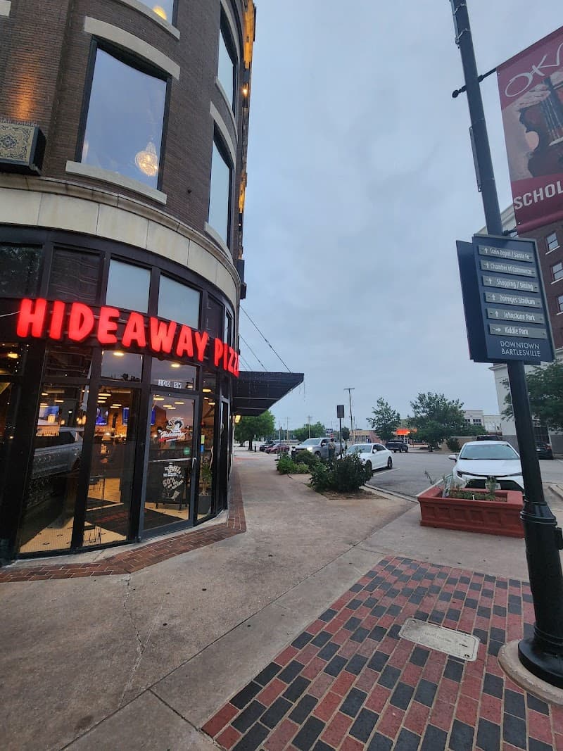 Hideaway Pizza photo 6