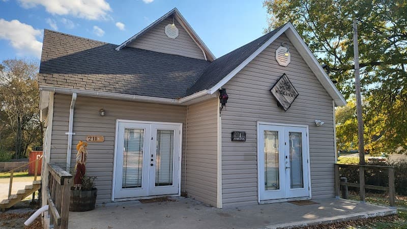 The Hobo Hideaway photo 2