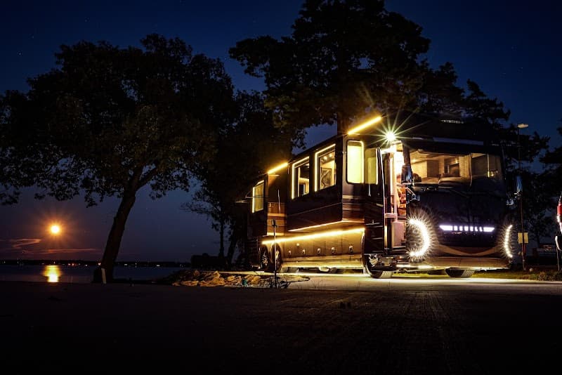 The Regatta on Grand photo 2