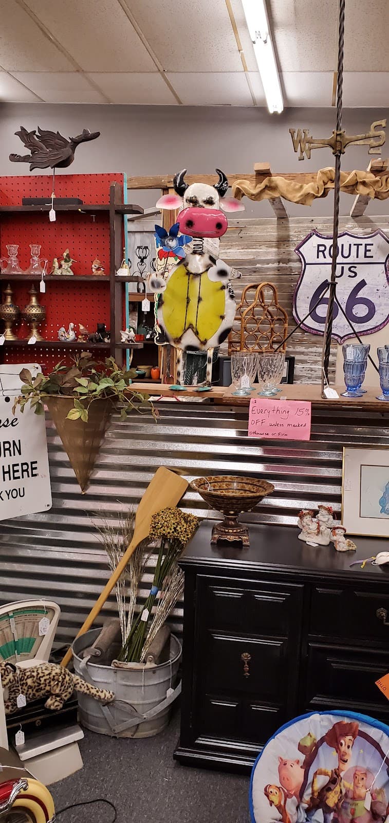 Retro 66 Vintage Market photo 4