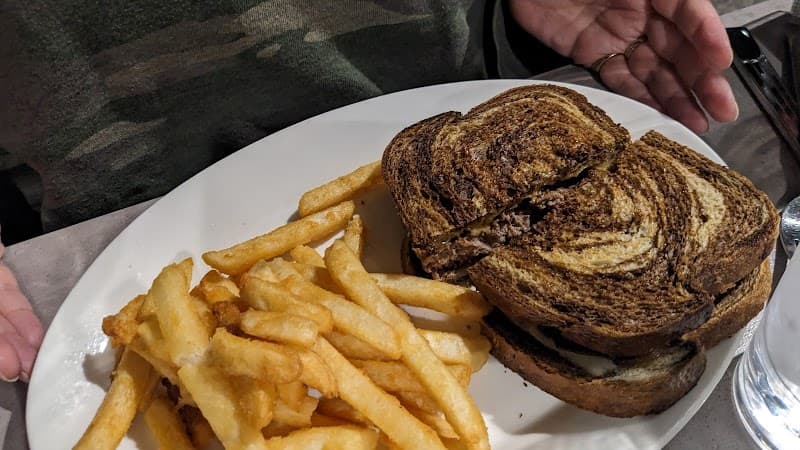 BV Bar & Grill photo 3