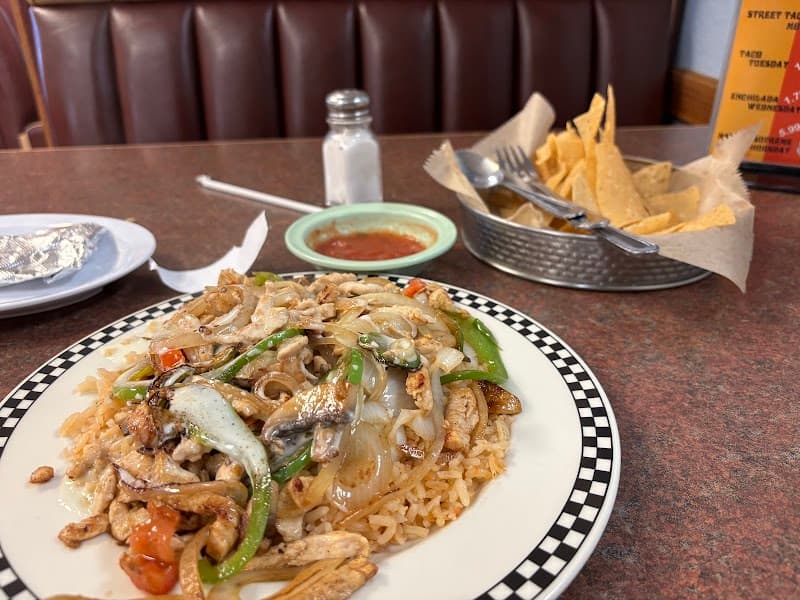 El Lorito Mexican Restaurant photo 3