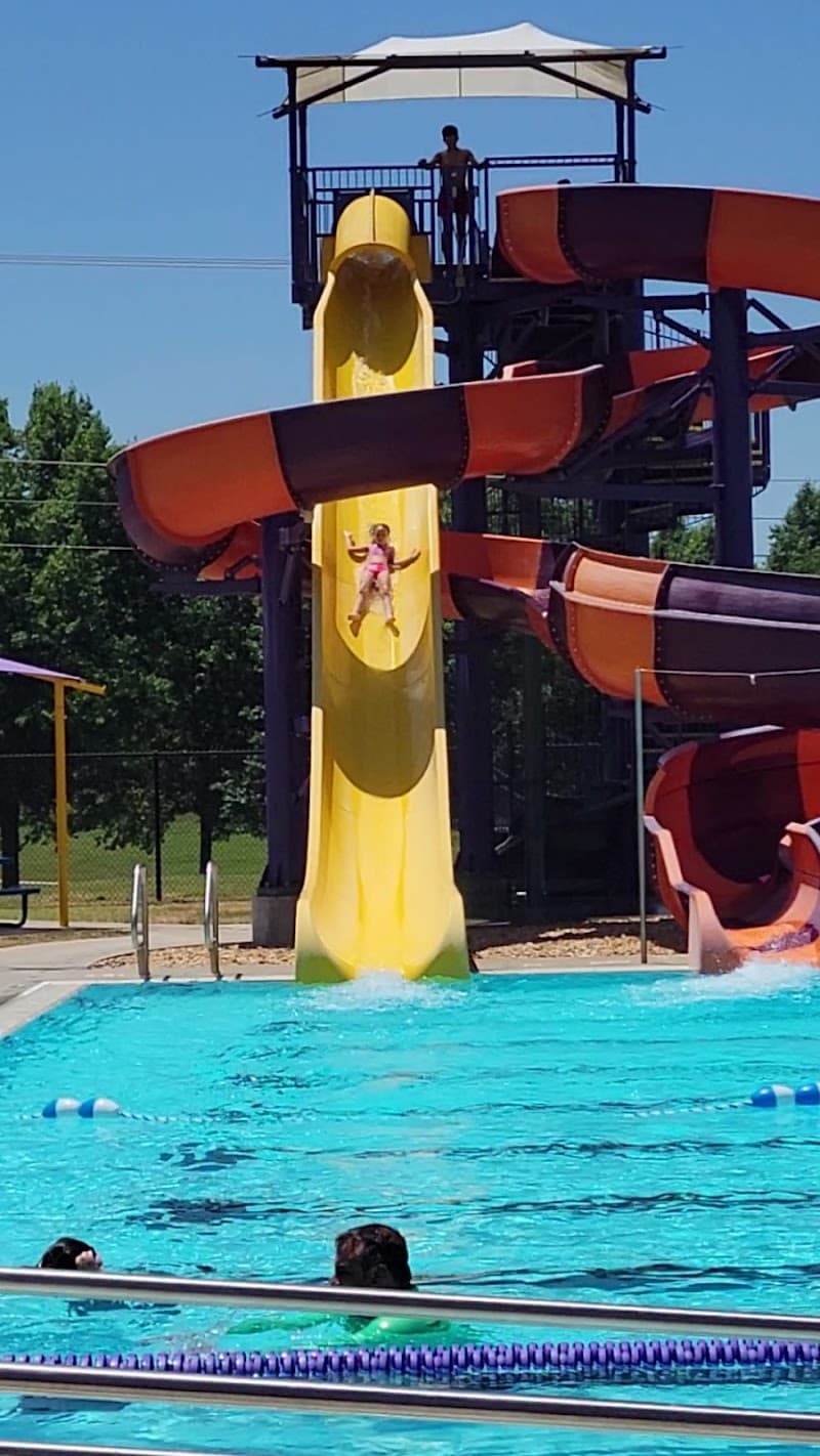 Monett Aquatic Center photo 4