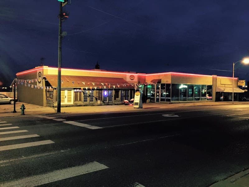 Max's Garage photo 4