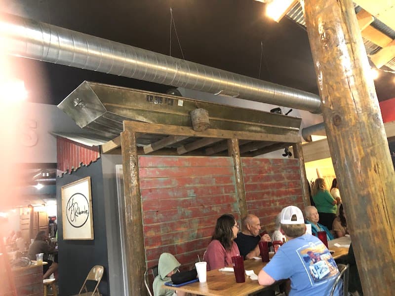 HJ Redbeard's Bar & Grill photo 5