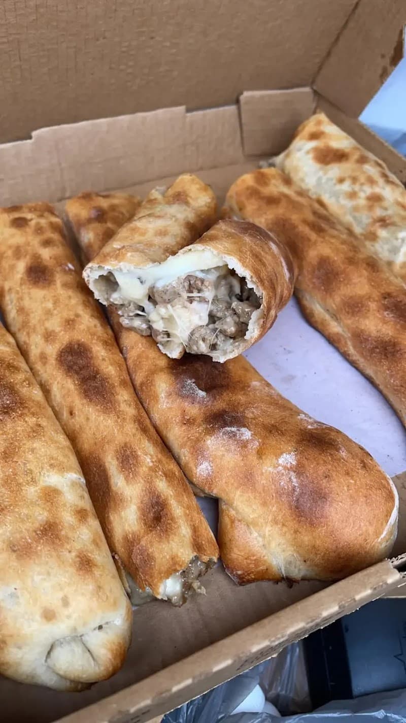 Pisanos Pizza photo 5