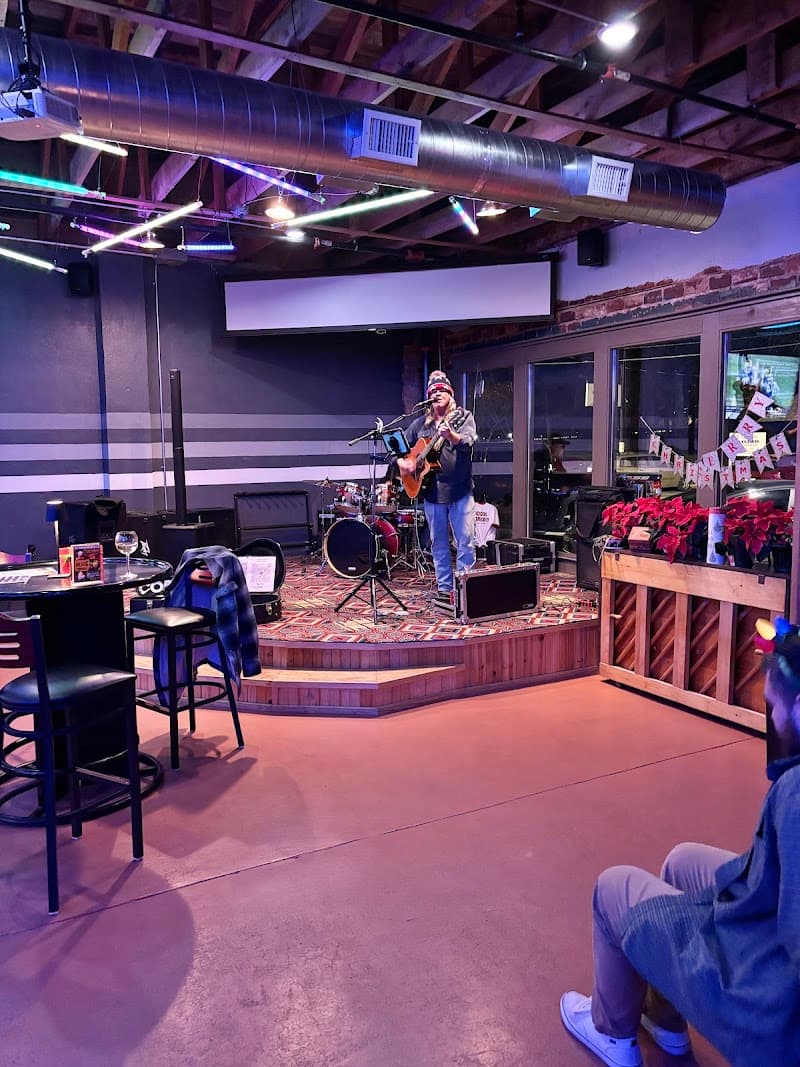 Squeeze Inn Tahlequah photo 5