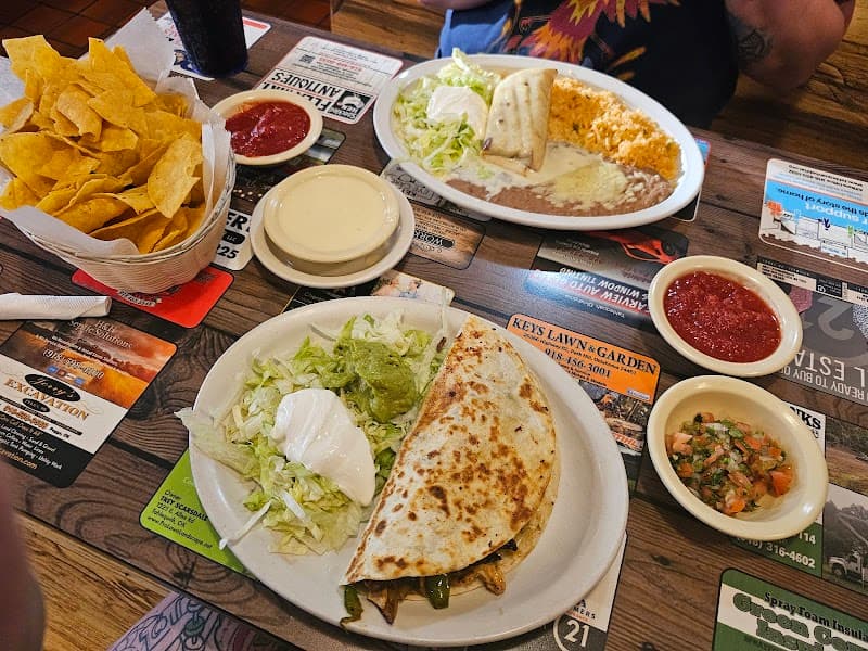 El Zarape Mexican Restaurant photo 4