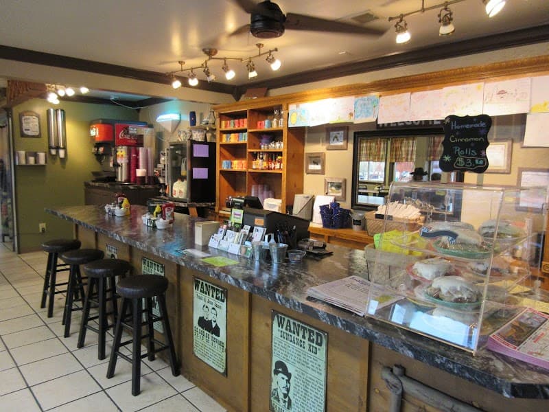 Hungry Hunter Restaurant photo 2