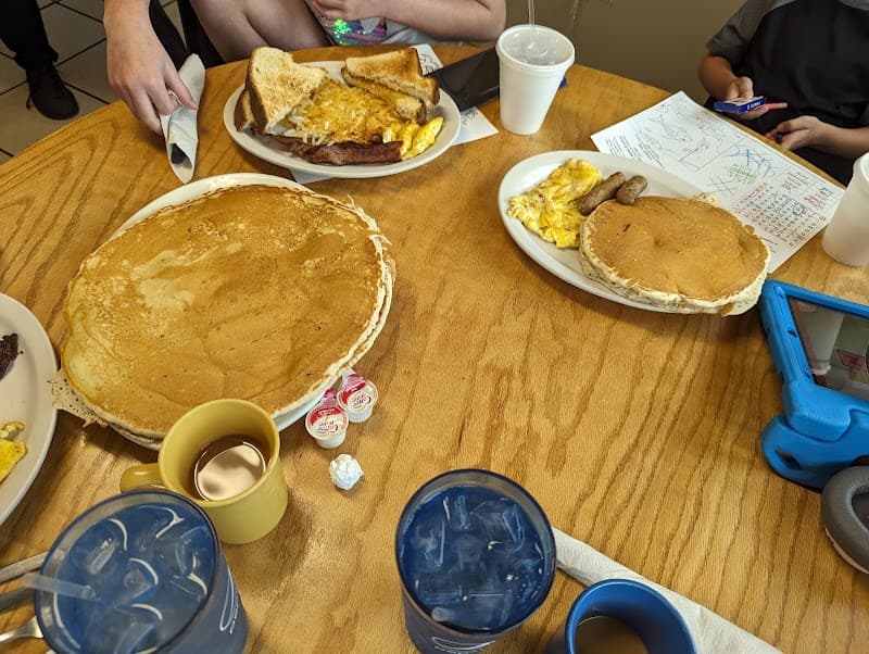 Hungry Hunter Restaurant photo 5