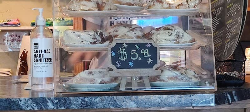 Hungry Hunter Restaurant photo 6