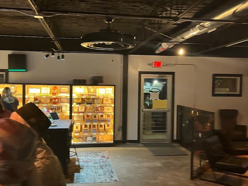 Black Crown Social photo 1