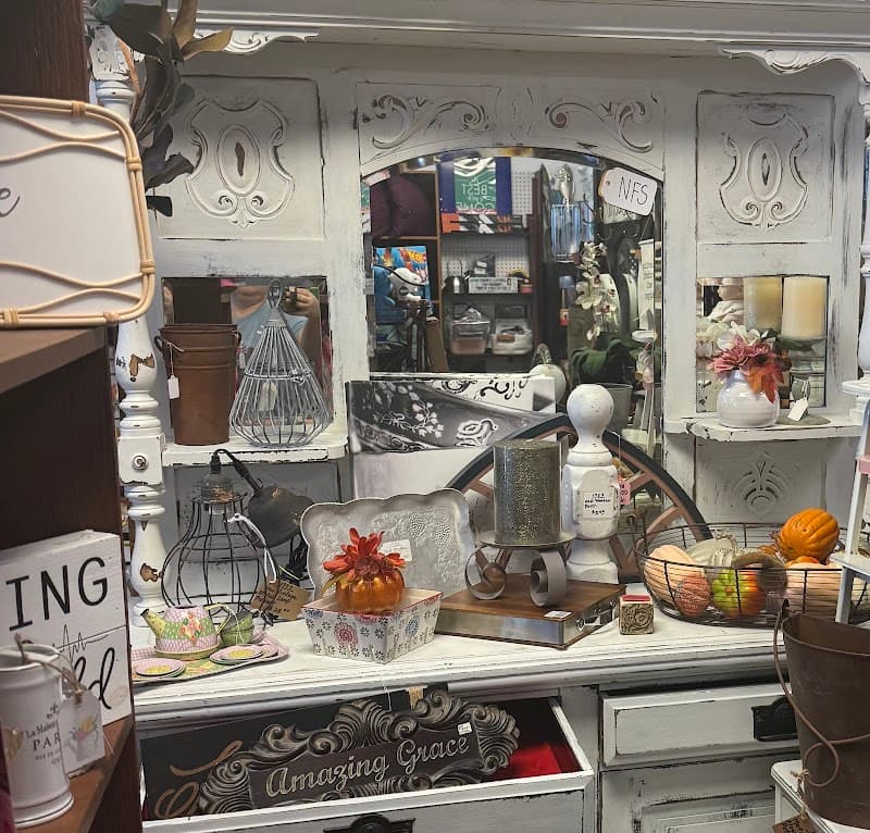 The Attic Flea and Gift Boutique photo 3