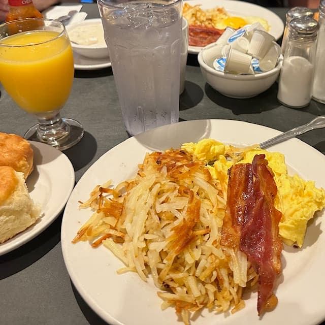 Myrtie Mae's photo 4