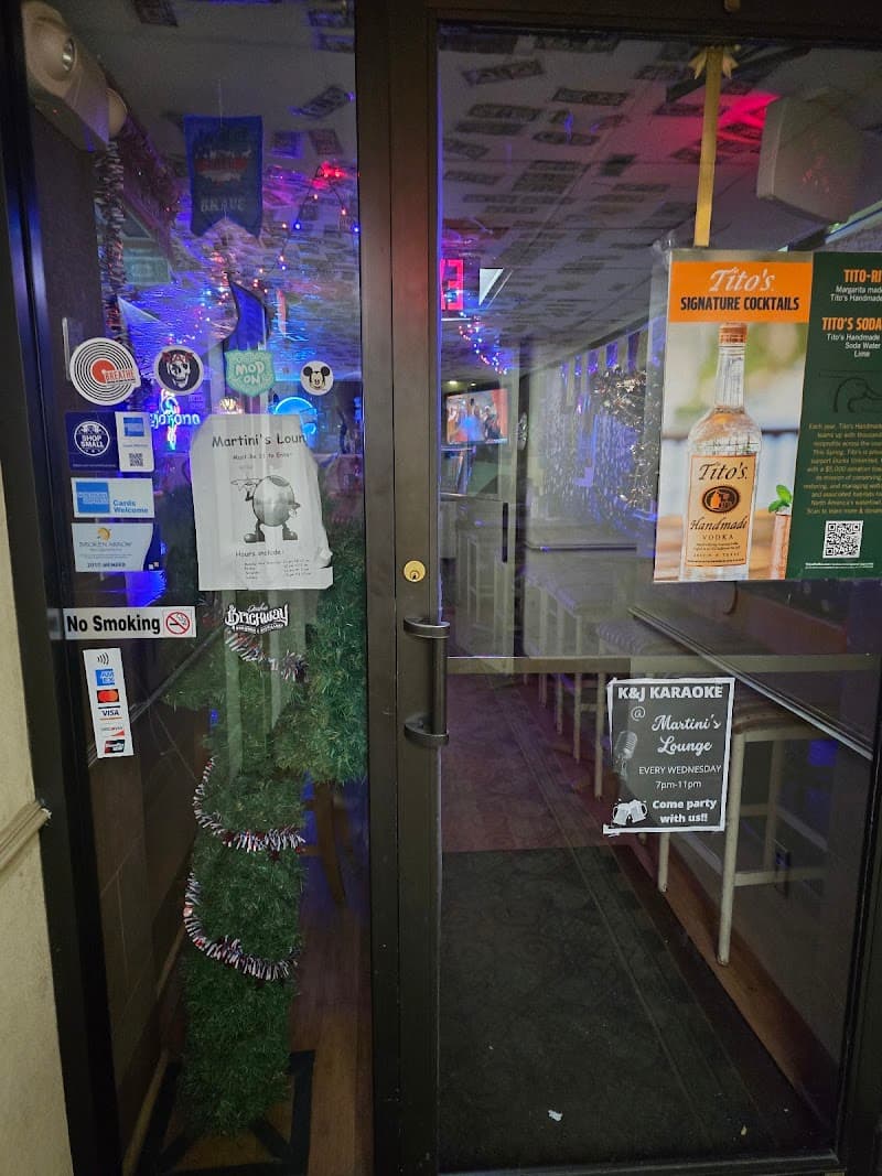 Martini's Lounge photo 4