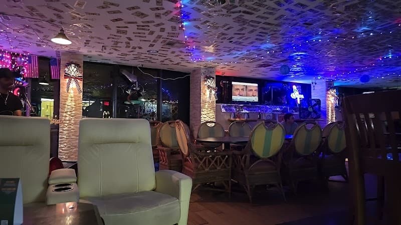 Martini's Lounge photo 6