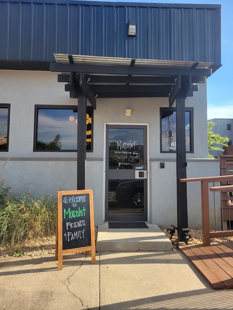 Muselet Champagne Bar photo 2