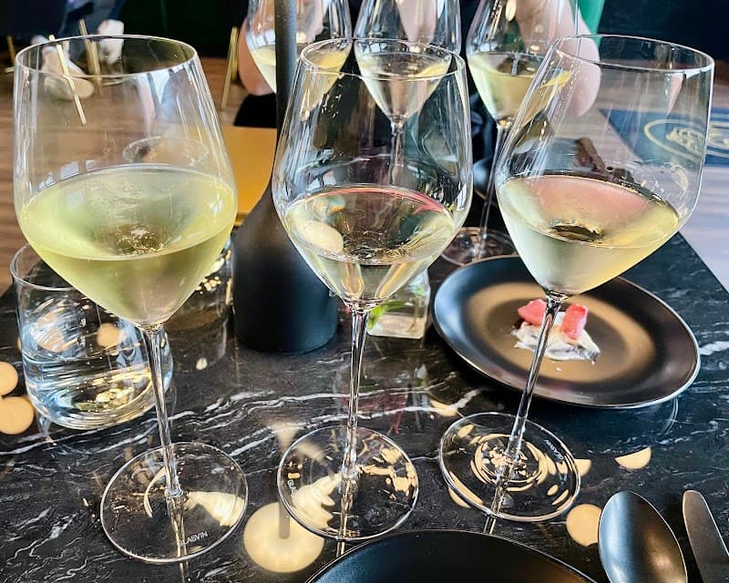 Muselet Champagne Bar photo 6