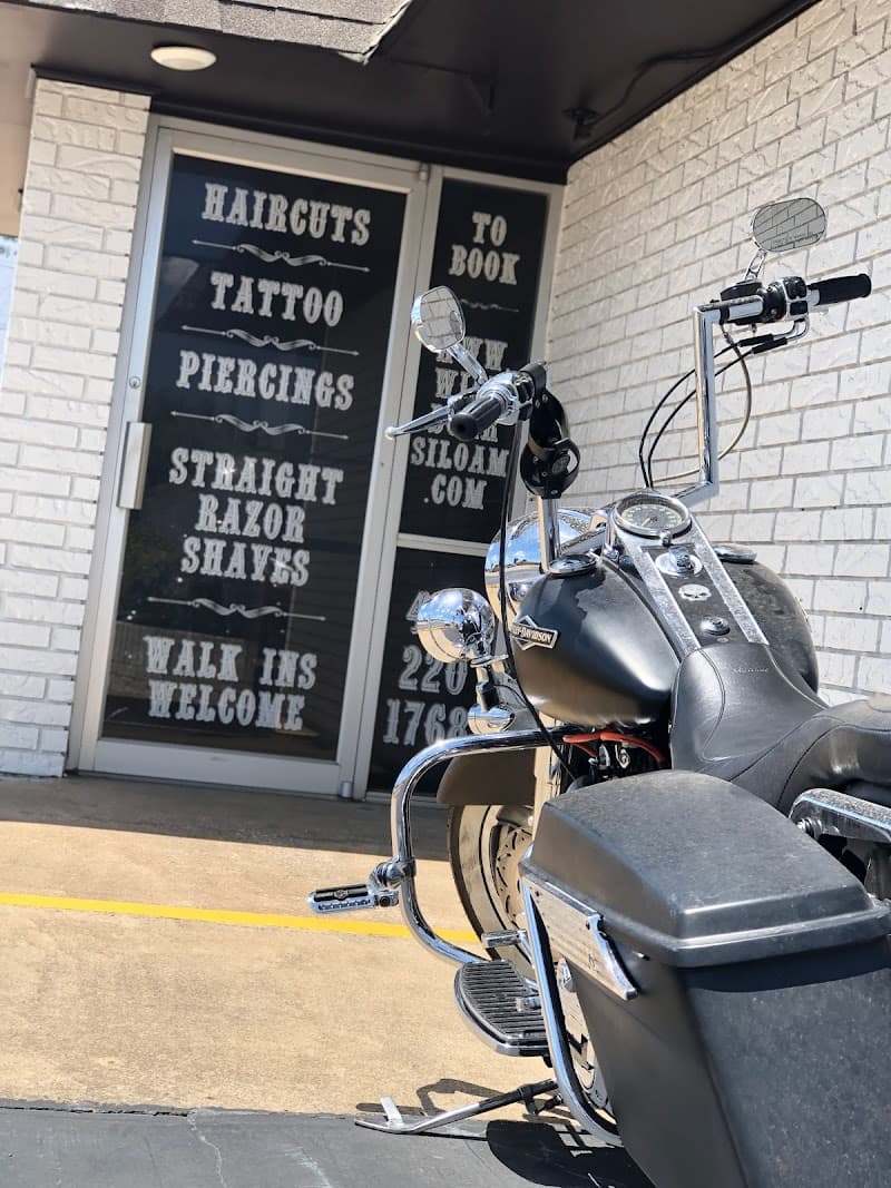The Wild Boar Barbershop And Tattoo Siloam Springs photo 5