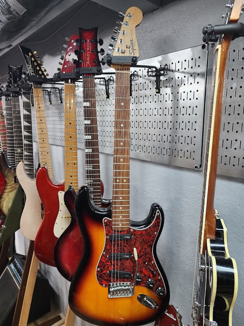 Papa's Guitar Room photo 6