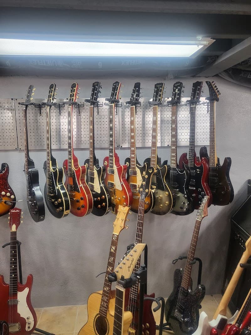 Papa's Guitar Room photo 1