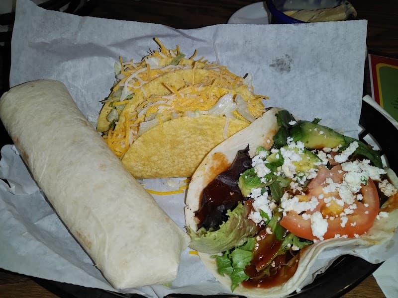 Joe's Grill & Cantina photo 6