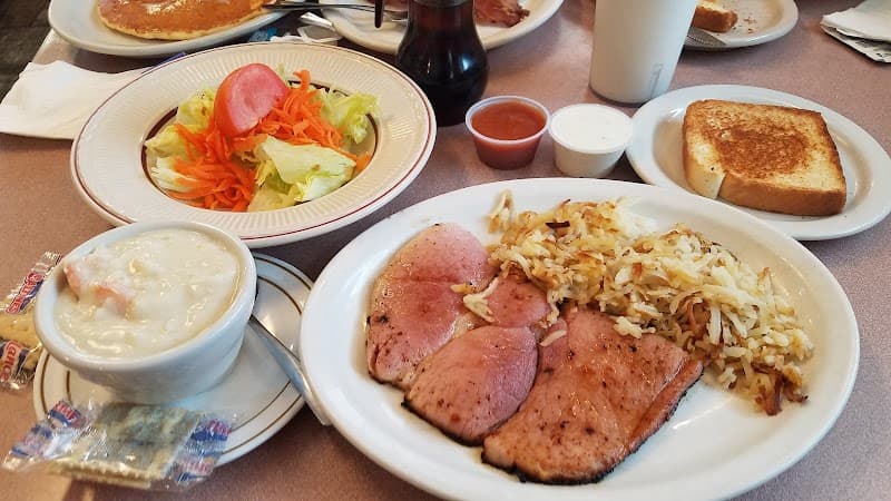 Monett Family Restaurant photo 1