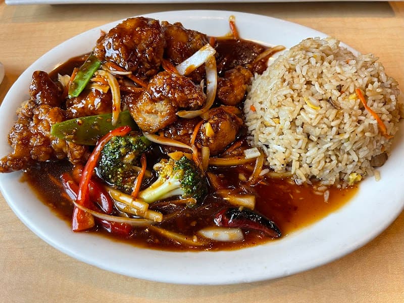 Leong's Asian Diner photo 5