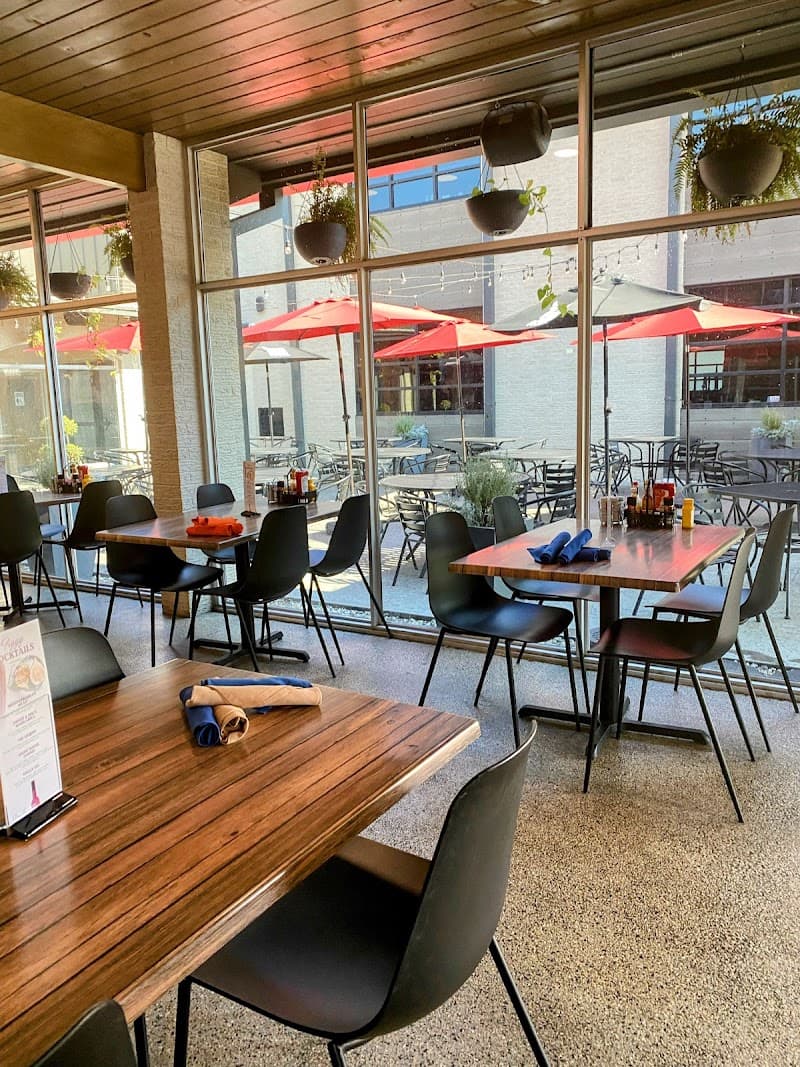 Shaky Jake’s Burgers & Franks photo 1