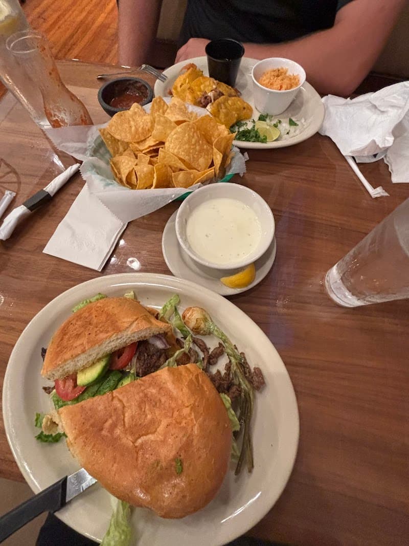 El Mezcal Mexican Bar and Grill photo 3